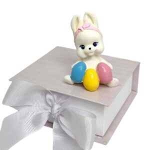 Зайчик з яєчками